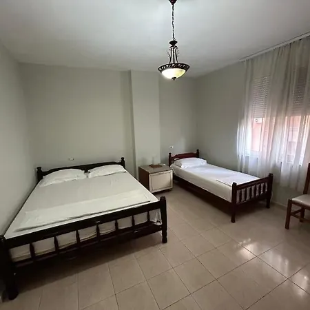 Rezidenca Hasanaj 15 公寓