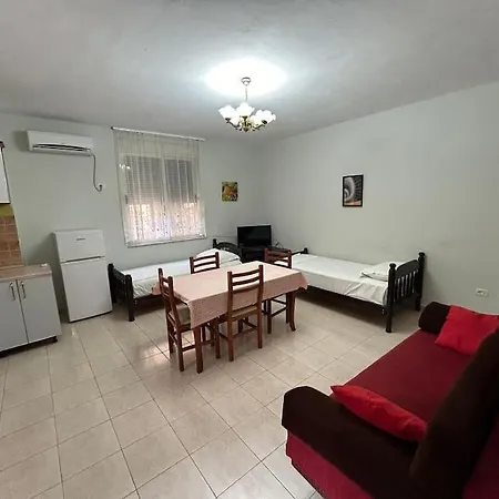 Apartment Rezidenca Hasanaj 15